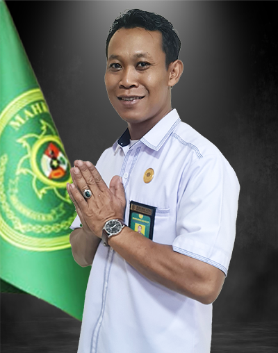 Petugas_Tri
